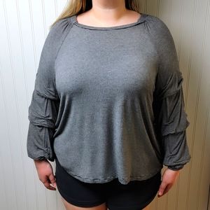 Established 1946 striped pucker sleeve top  14/16